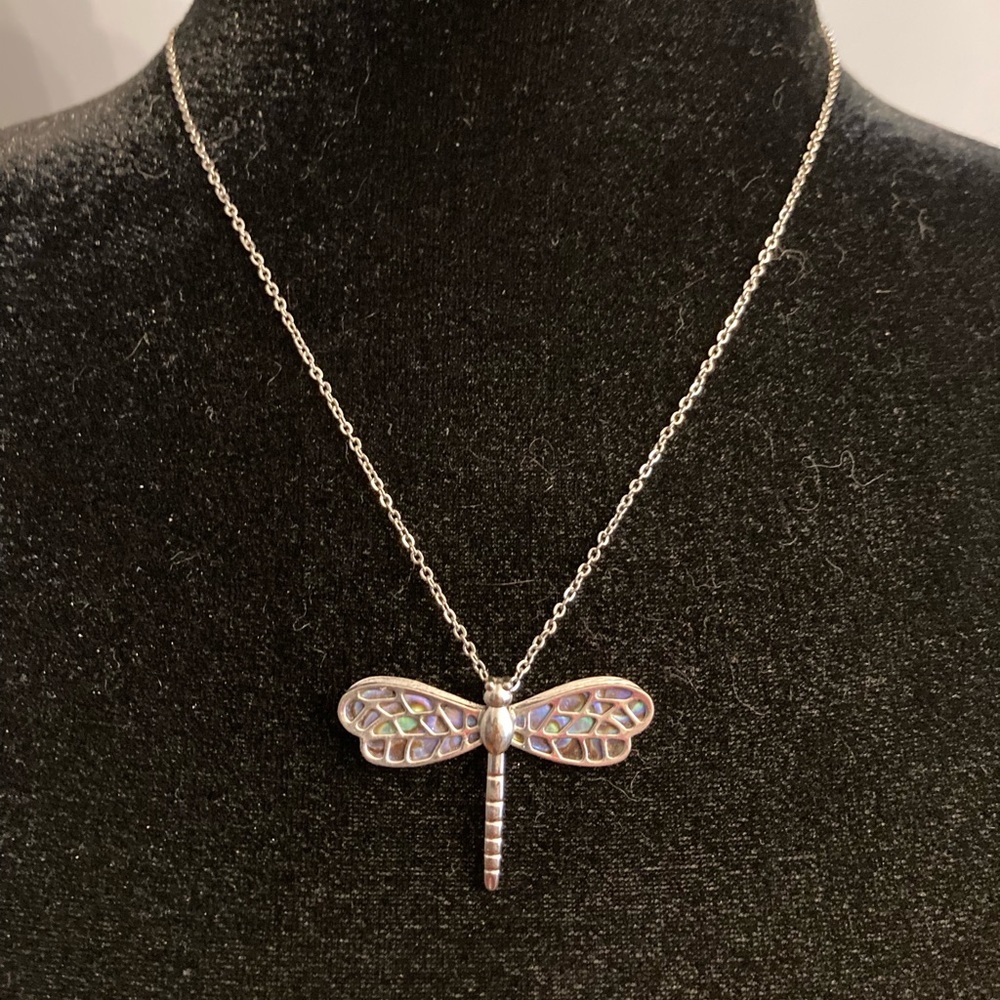 BNWOT Silver Dragonfly Necklace